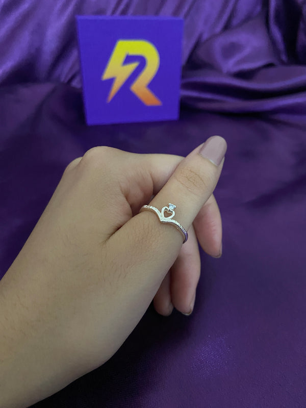 Anel Coração com Coroa em Prata 925 Cravejado com Zircônias