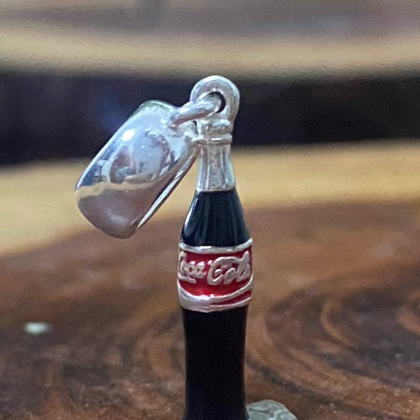 Berloque Garrafinha Retrô – Prata 925 esmaltada